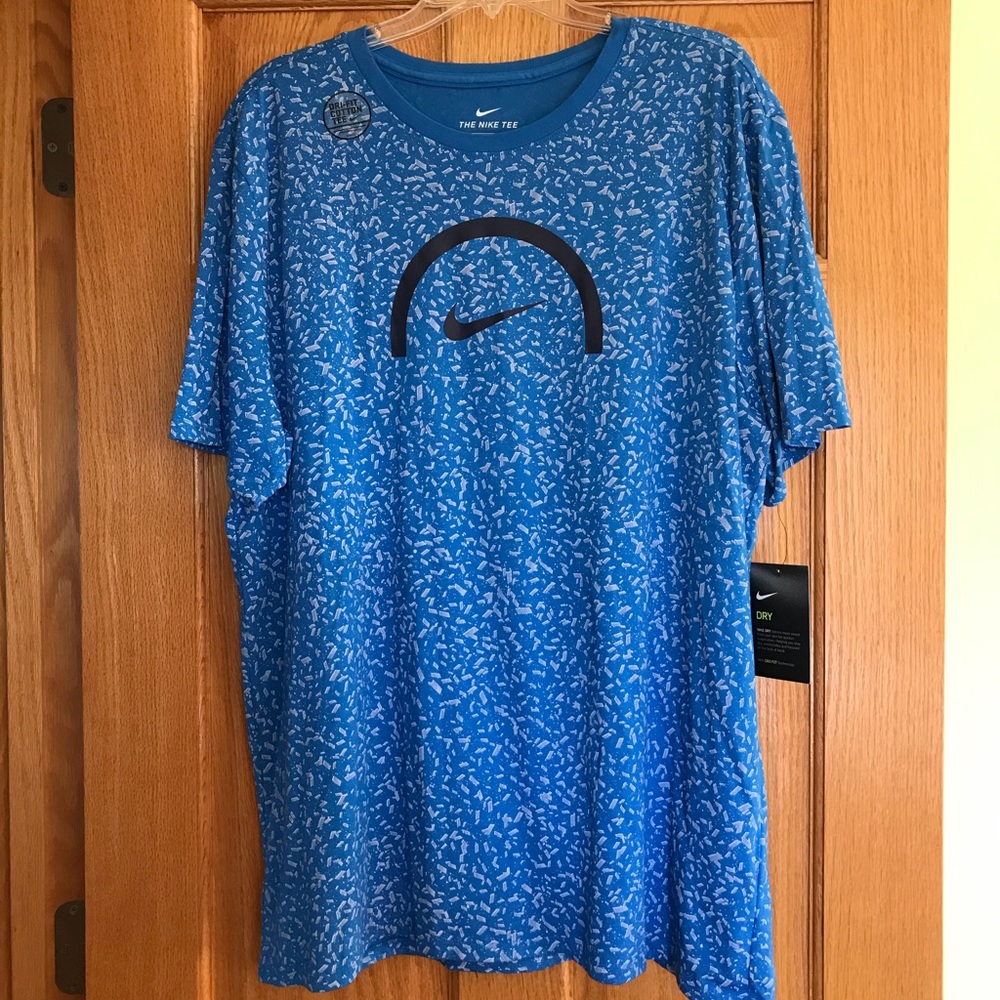 XXL Nike Men’s Shirt